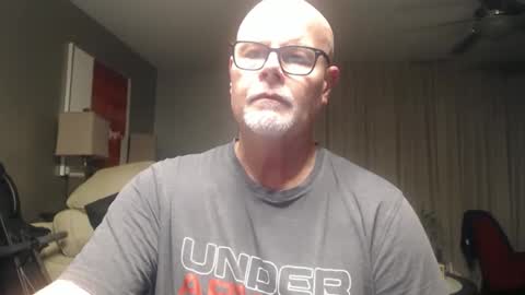 Snapshot of rich32937 chatting on 17, 12, 2025 rich32937 online show from 17, 12, 2025