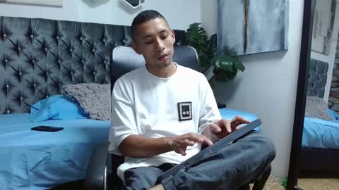 richar_voller online show from 26, 2, 2025