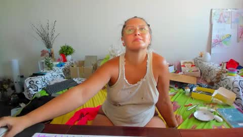 Anna - not anna - right Anna  online show from 21, 9, 2025