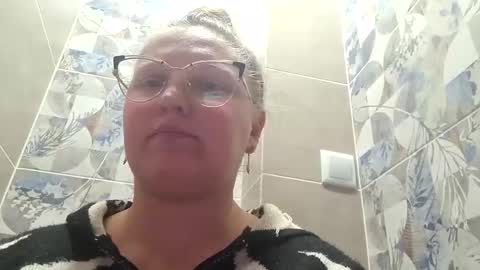 Anna - not anna - right Anna  online show from 25, 3, 2026