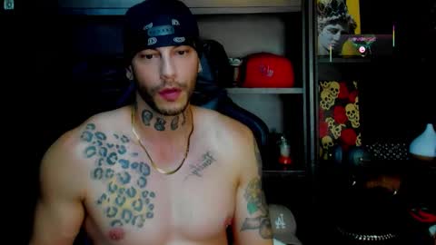 Snapshot of rickg_oficial chatting on 26, 10, 2025 RICKG online show from 26, 10, 2025