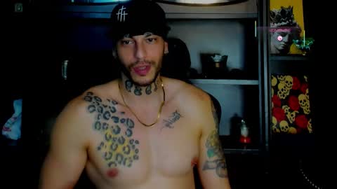 Snapshot of rickg_oficial chatting on 28, 10, 2025 RICKG online show from 28, 10, 2025