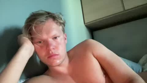 Snapshot of rico_self_facial chatting on 26, 6, 2026 Rico online show from 26, 6, 2026