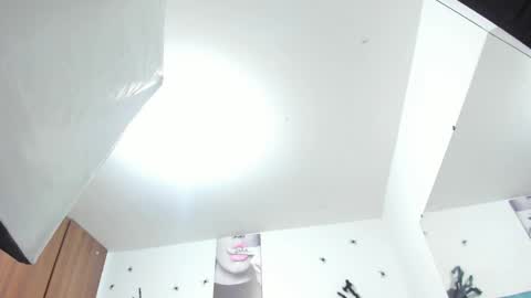 Rihanna hotx online show from 11, 11, 2025