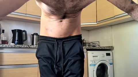 riia362963 online show from 17, 9, 2025