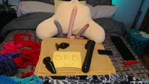 Snapshot of riley9428 chatting on 17, 1, 2025 Riley Rey online show from 17, 1, 2025