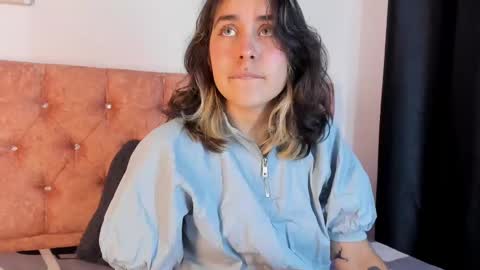 Snapshot of riley_colors chatting on 4, 3, 2025 Riley online show from 4, 3, 2025