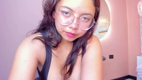 Snapshot of riley_flirt chatting on 11, 1, 2026 Riley online show from 11, 1, 2026