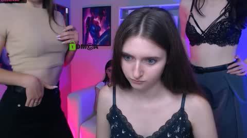 Snapshot of riley_sanders chatting on 4, 10, 2025 Meow online show from 4, 10, 2025