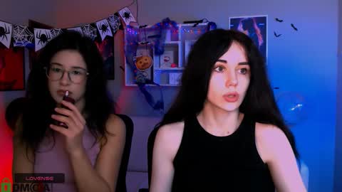 Snapshot of riley_sanders chatting on 30, 10, 2025 Meow online show from 30, 10, 2025