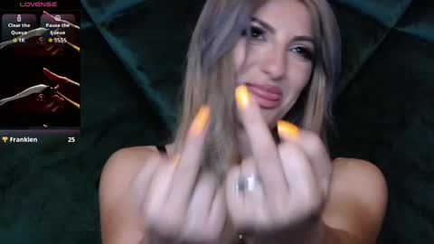 Snapshot of rileylannax chatting on 13, 5, 2026 rileylannax online show from 13, 5, 2026