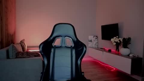 Snapshot of rileymee chatting on 13, 1, 2026 rileymee online show from 13, 1, 2026