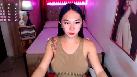 Snapshot of rileymillerx chatting on 11, 12, 2024 Riley online show from 11, 12, 2024