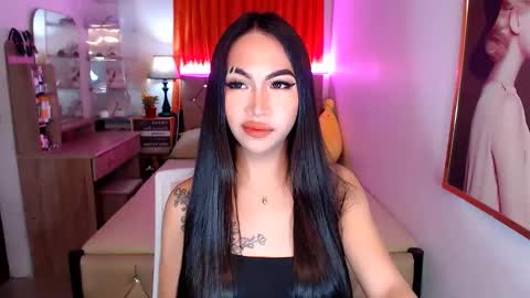 Snapshot of rileymillerx chatting on 7, 1, 2025 Riley online show from 7, 1, 2025