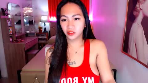 Snapshot of rileymillerx chatting on 10, 1, 2025 Riley online show from 10, 1, 2025