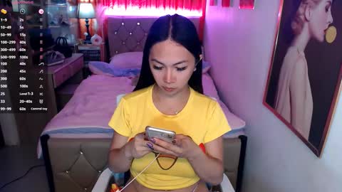 Snapshot of rileymillerx chatting on 9, 3, 2025 Riley online show from 9, 3, 2025