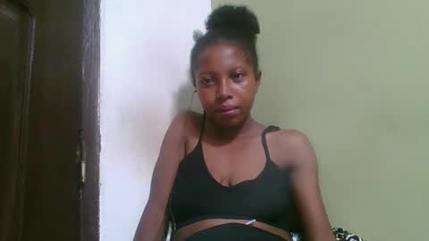 Snapshot of rinah654271 chatting on 5, 2, 2026 rinah654271 online show from 5, 2, 2026