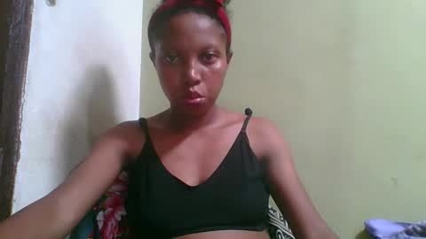 Snapshot of rinah654271 chatting on 17, 4, 2026 rinah654271 online show from 17, 4, 2026