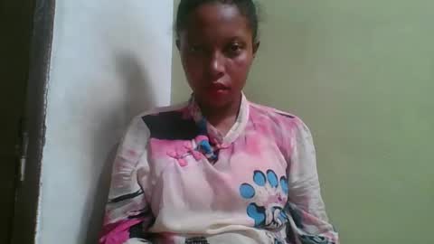 Snapshot of rinah654271 chatting on 5, 5, 2026 rinah654271 online show from 5, 5, 2026