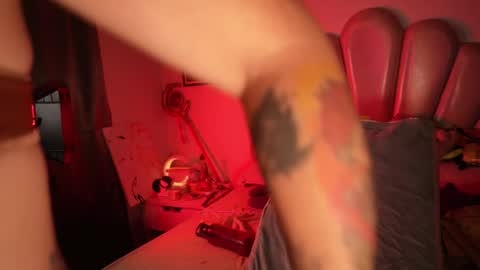 Snapshot of riniryokouwu chatting on 18, 10, 2025 online show from 18, 10, 2025