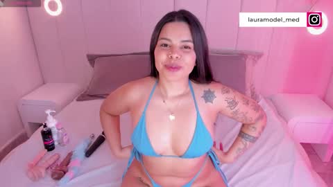 Riri Candy online show from 19, 11, 2025