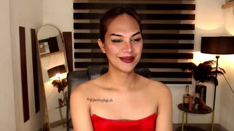 Snapshot of ririmoorets chatting on 12, 3, 2025 riri online show from 12, 3, 2025