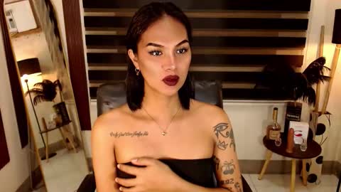 Snapshot of ririmoorets chatting on 29, 11, 2025 riri online show from 29, 11, 2025