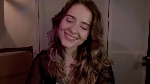 Snapshot of risha_laass chatting on 18, 12, 2024 risha_laass online show from 18, 12, 2024