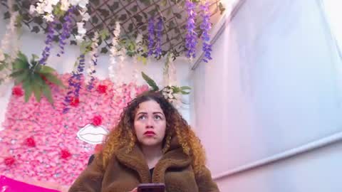 Snapshot of risitos_de_oro_ chatting on 24, 4, 2026 Risitos De Oro online show from 24, 4, 2026