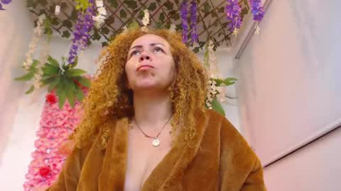 Snapshot of risitos_de_oro_ chatting on 30, 5, 2026 Risitos De Oro online show from 30, 5, 2026