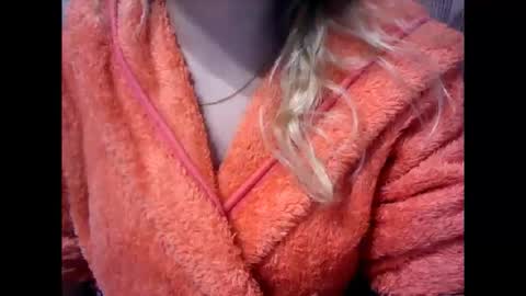 RiveraMaureen online show from 4, 11, 2025