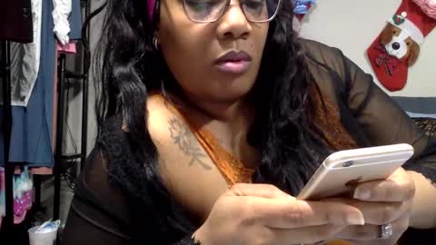 Snapshot of riversaint chatting on 28, 12, 2024 River Saint online show from 28, 12, 2024