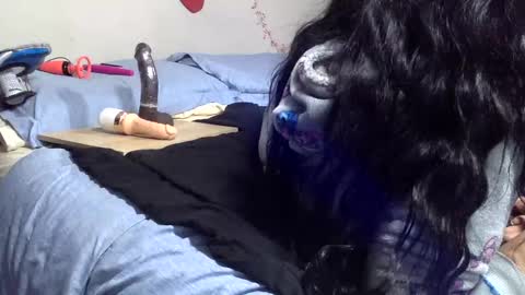 Snapshot of riversaint chatting on 12, 1, 2025 River Saint online show from 12, 1, 2025