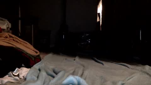 Snapshot of riversaint chatting on 8, 3, 2025 River Saint online show from 8, 3, 2025