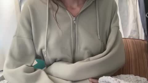 Snapshot of rizzyy333 chatting on 1, 10, 2025 rizzyy333 online show from 1, 10, 2025