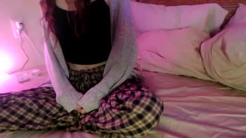 Snapshot of rizzyy333 chatting on 21, 10, 2025 rizzyy333 online show from 21, 10, 2025