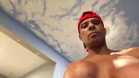 Nikki Thickts online show from 10, 7, 2026