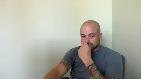 Snapshot of roadking1122 chatting on 23, 10, 2025 roadking1122 online show from 23, 10, 2025