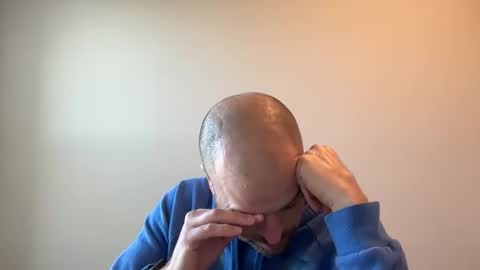 Snapshot of roadking1122 chatting on 1, 12, 2025 roadking1122 online show from 1, 12, 2025