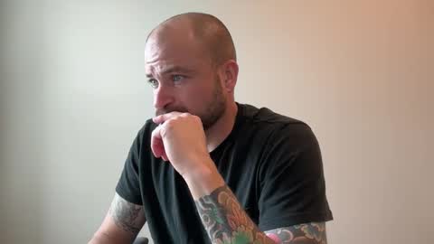 Snapshot of roadking1122 chatting on 4, 12, 2025 roadking1122 online show from 4, 12, 2025