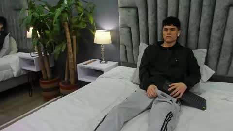 Roan Birkin online show from 18, 2, 2025