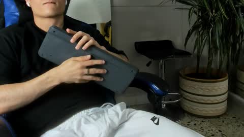 Roan Birkin online show from 10, 3, 2026