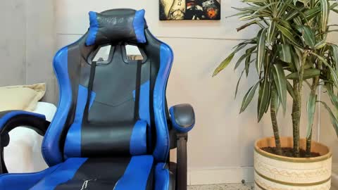 Roan Birkin online show from 18, 5, 2026