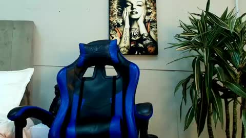 Roan Birkin online show from 27, 5, 2026