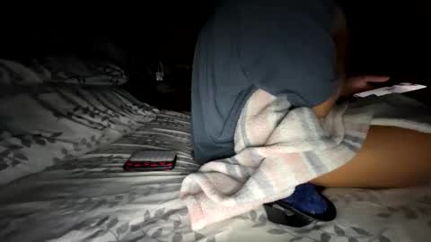 Snapshot of roarmance1 chatting on 24, 11, 2025 roarmance1 online show from 24, 11, 2025