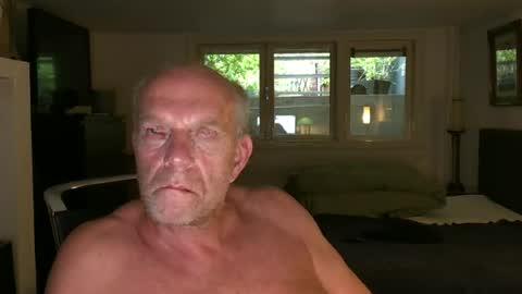 Snapshot of robbertnl chatting on 17, 6, 2026 robbertnl online show from 17, 6, 2026