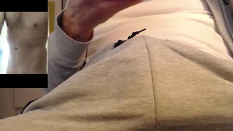 Snapshot of robby66_56 chatting on 1, 10, 2025 robby66_56 online show from 1, 10, 2025