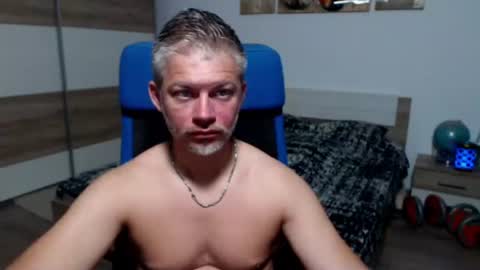 Snapshot of robbyshawz chatting on 4, 7, 2026 robbyshawz online show from 4, 7, 2026