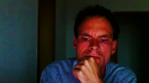 Snapshot of robert27081988 chatting on 20, 7, 2026 robert27081988 online show from 20, 7, 2026