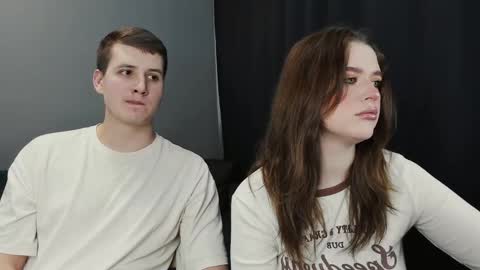 Lisa and Robert  i am online all days 900 am GMT3   online show from 5, 3, 2025